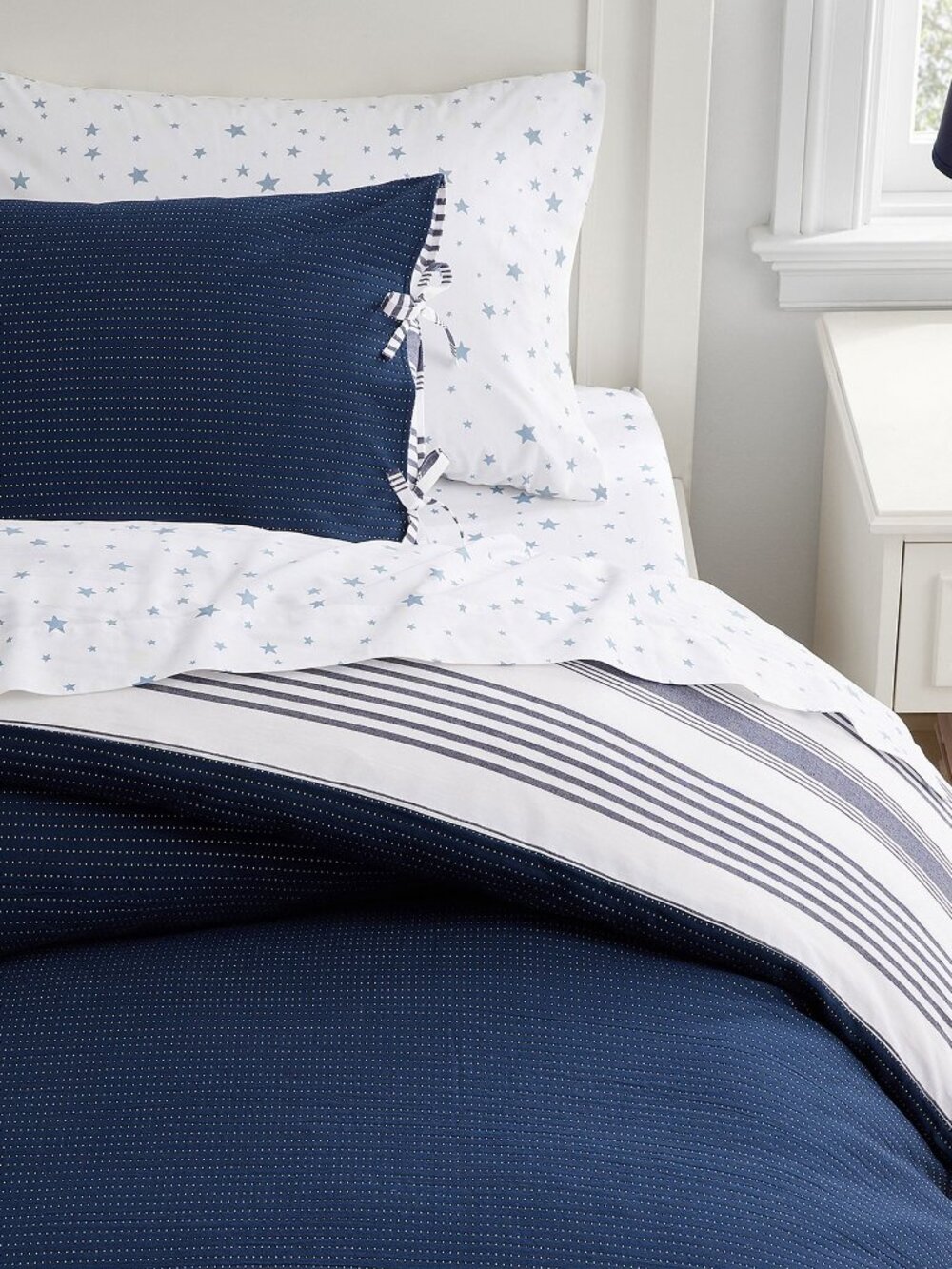 Pottery Barn Kids Navy Reversible Matelassé FULL QUEEN Duvet Cover Boy Room